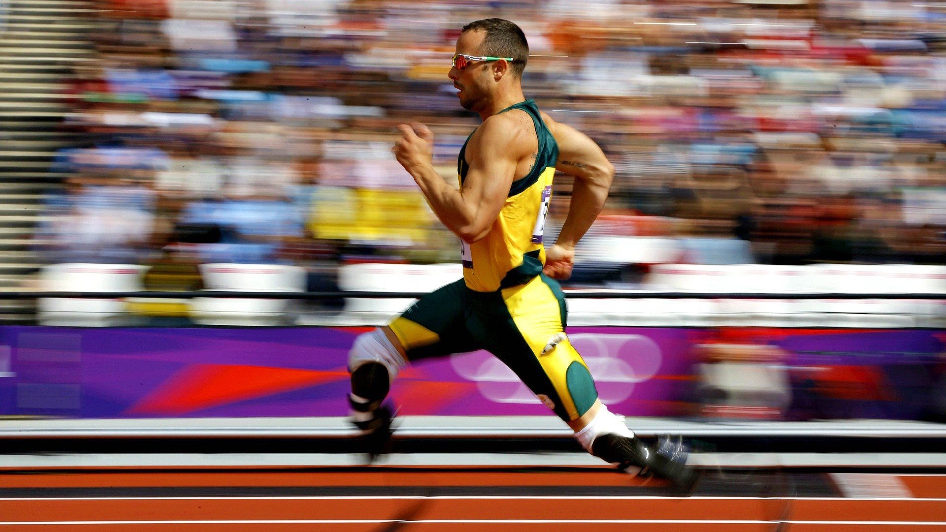 开云全站下载-职业运动员的日常：训练与比赛双重挑战，职业运动员vs业余